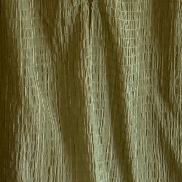 Rose & Olive Textured Green Blouse - Picture 3 of 3